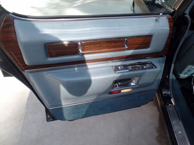 1976 Cadillac Fleetwood Brougham - photo 8