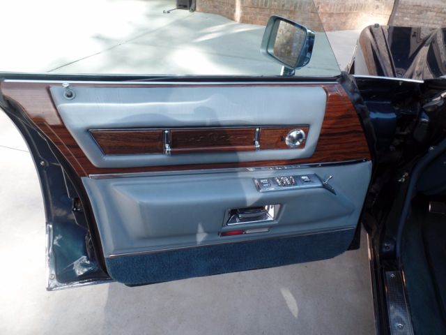 1976 Cadillac Fleetwood Brougham - photo 9