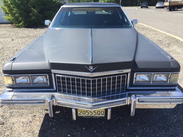 1976 Cadillac Fleetwood - photo 2