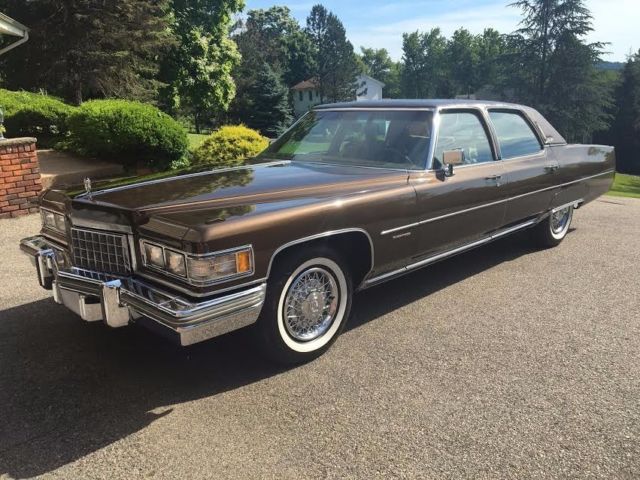 1976 Cadillac Fleetwood Brougham D'Elegance 1976 Cadillac Fleetwood Brougham D'Elegance
