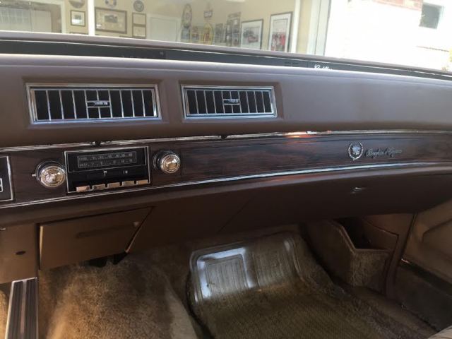1976 Cadillac Fleetwood Brougham D'Elegance - photo 11