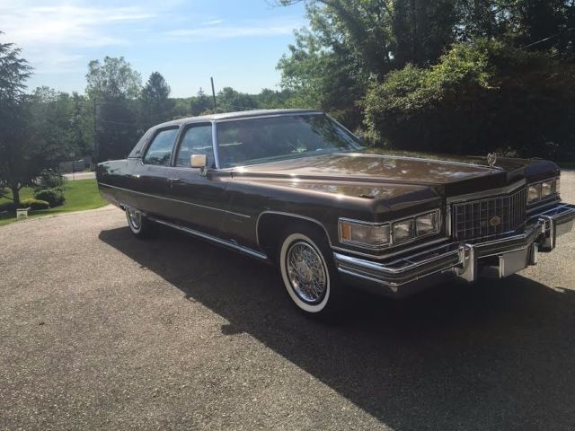 1976 Cadillac Fleetwood Brougham D'Elegance - photo 4