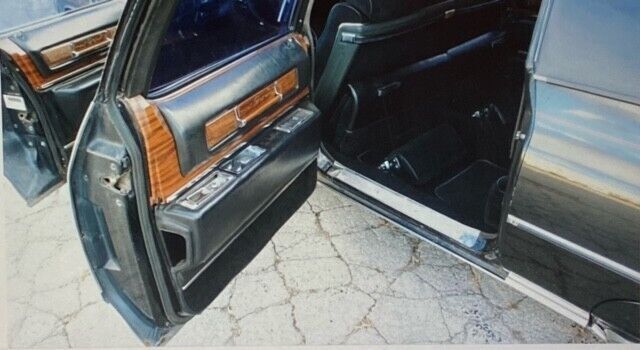 1976 Cadillac Fleetwood - photo 10