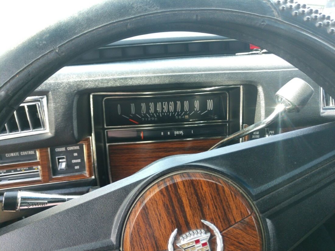 1976 Cadillac Fleetwood Talisman - photo 5