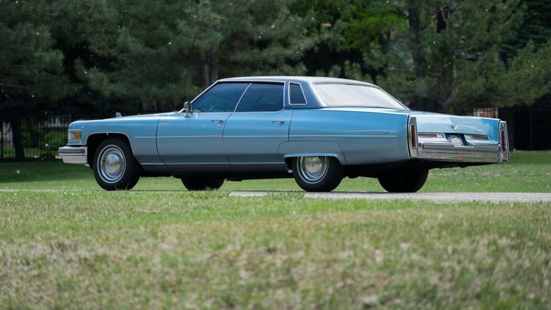 1976 Cadillac DeVille - photo 2