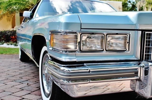 1976 Cadillac DeVille 24k Acutal Miles Fully Loaded - photo 2