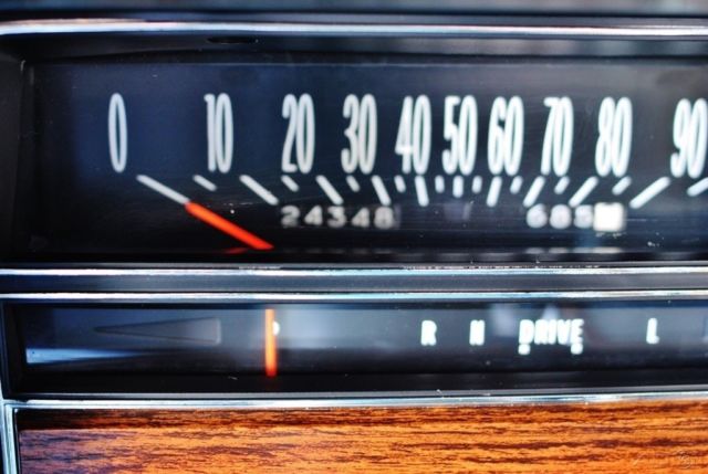 1976 Cadillac DeVille 24k Acutal Miles Fully Loaded - photo 8