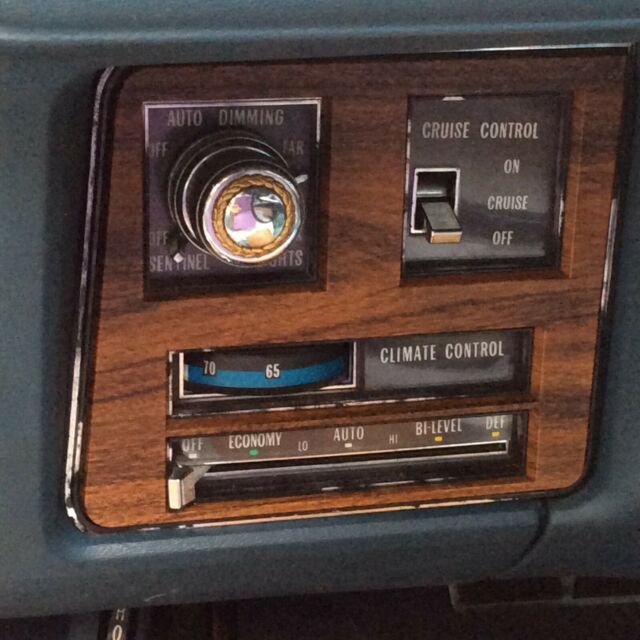 1976 Cadillac Seville - photo 6
