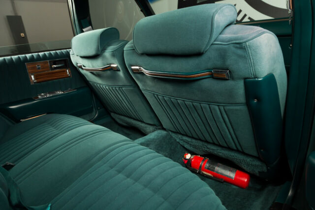 1976 Cadillac Seville 4dr Sedan - photo 8