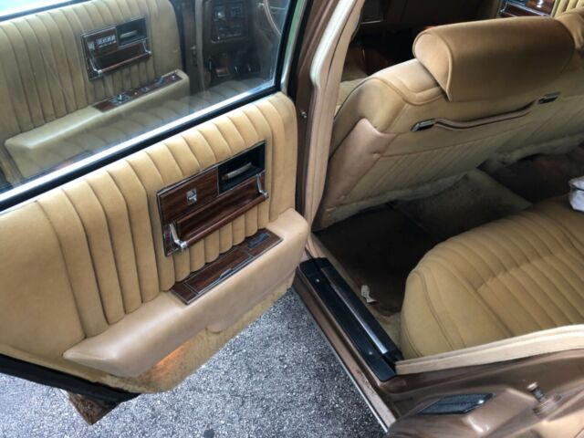 1976 Cadillac Seville - photo 13