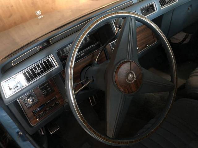 1976 Cadillac Seville - photo 4