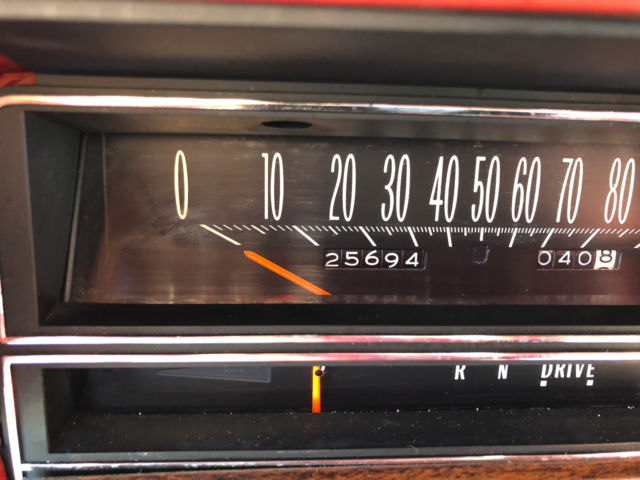 1976 Cadillac Seville - photo 2