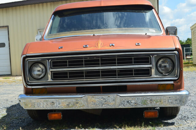 1976 Ford E-Series Van e_150 - photo 4