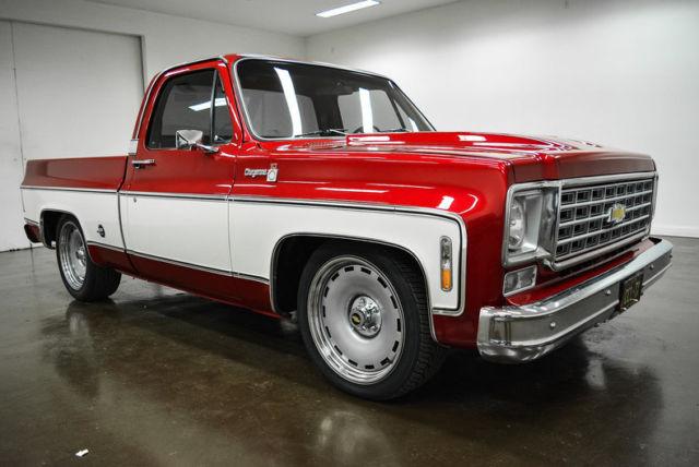 1976 Chevrolet C10 108 Miles Red / White Pickup Truck 350 Chevrolet V8 Turbo 35 1976 Chevrolet C-10 --