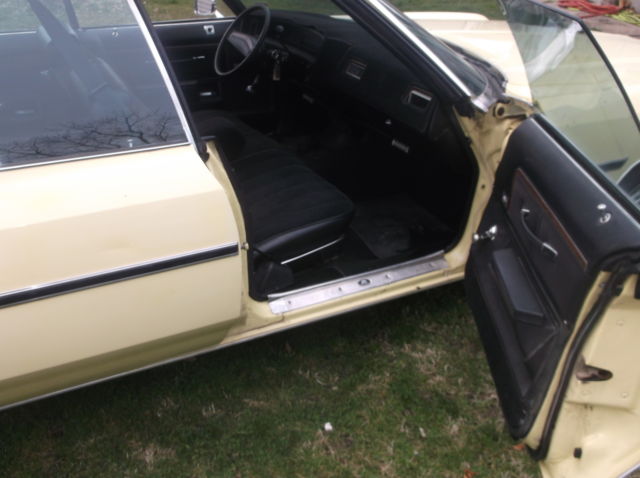 1976 Chevrolet Caprice Classic Sport Sedan 4-Door - photo 13