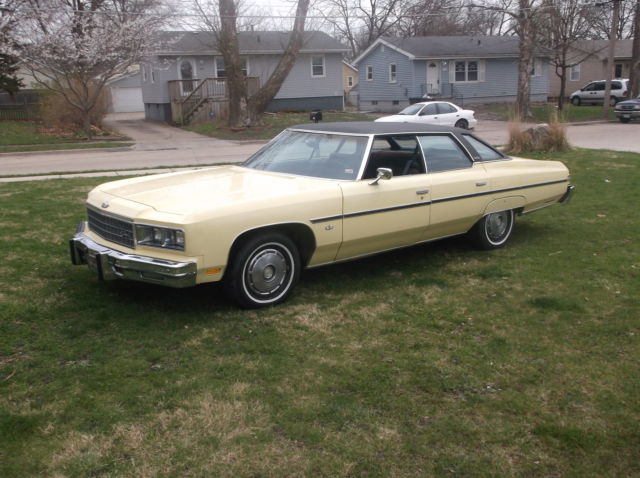 1976 Chevrolet Caprice Classic Sport Sedan 4-Door - photo 8