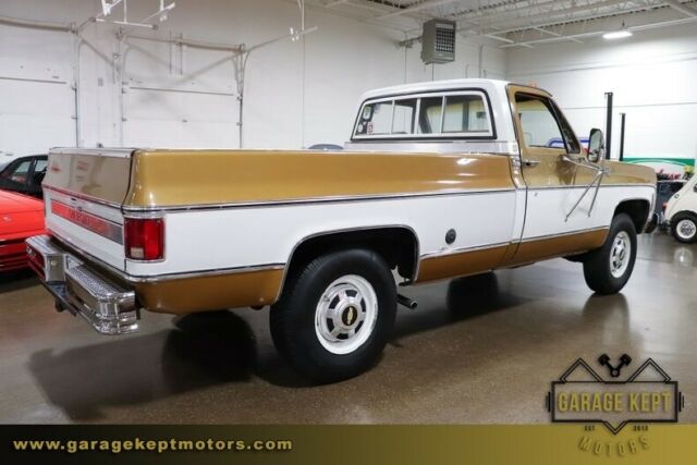 1976 Chevrolet Cheyenne Camper Special - photo 9