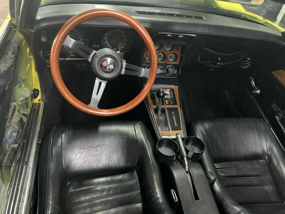 1976 Chevrolet Corvette 5.7 - photo 11