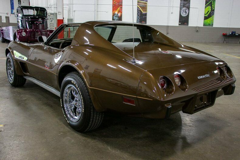 1976 Chevrolet Corvette - photo 3