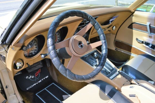 1976 Chevrolet Corvette - photo 7