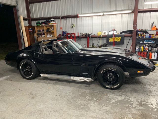1976 Chevrolet Corvette Stingray - 350 - Automatic - Black - C3 V8 RWD Sportscar 1976 Chevrolet Corvette L-48
