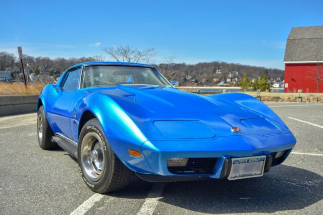 1976 Chevrolet Corvette Stingray - 4spd, T-Tops, Low Miles, Side Pipes, GORGEOUS 1976 Chevrolet Corvette