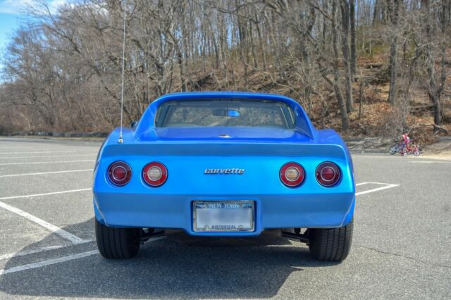 1976 Chevrolet Corvette - photo 6