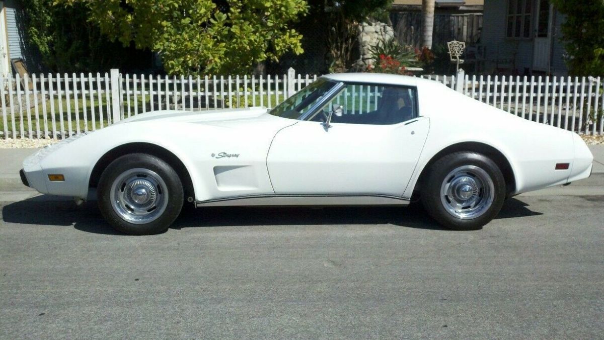 1976 Chevrolet Corvette - photo 2