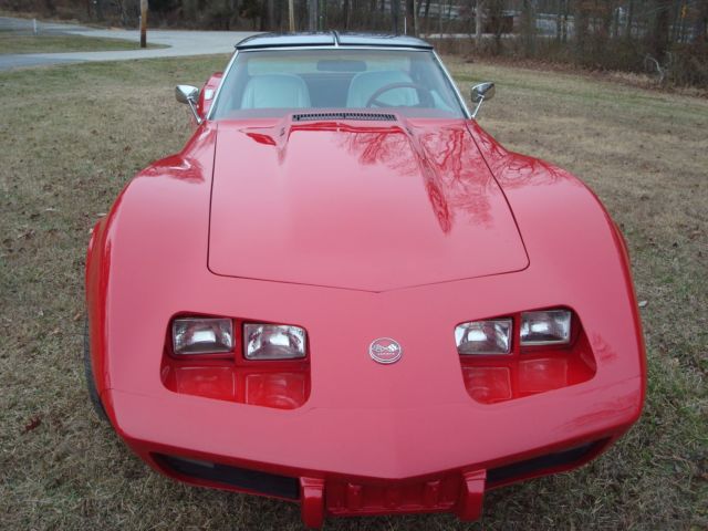1976 Chevrolet Corvette Stingray C3 350 V8 Cam 4 Speed T-Tops Headlight Conv. 1976 Chevrolet Corvette 4 Speed Manual Transmission