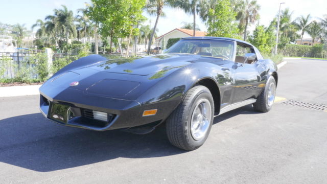 1976 Chevrolet Corvette Stingray Coupe 2-Door 5.7L T TOPS real clean Black vette 1976 Chevrolet Corvette STINGRAY