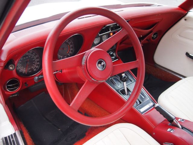 1976 Chevrolet Corvette - photo 11