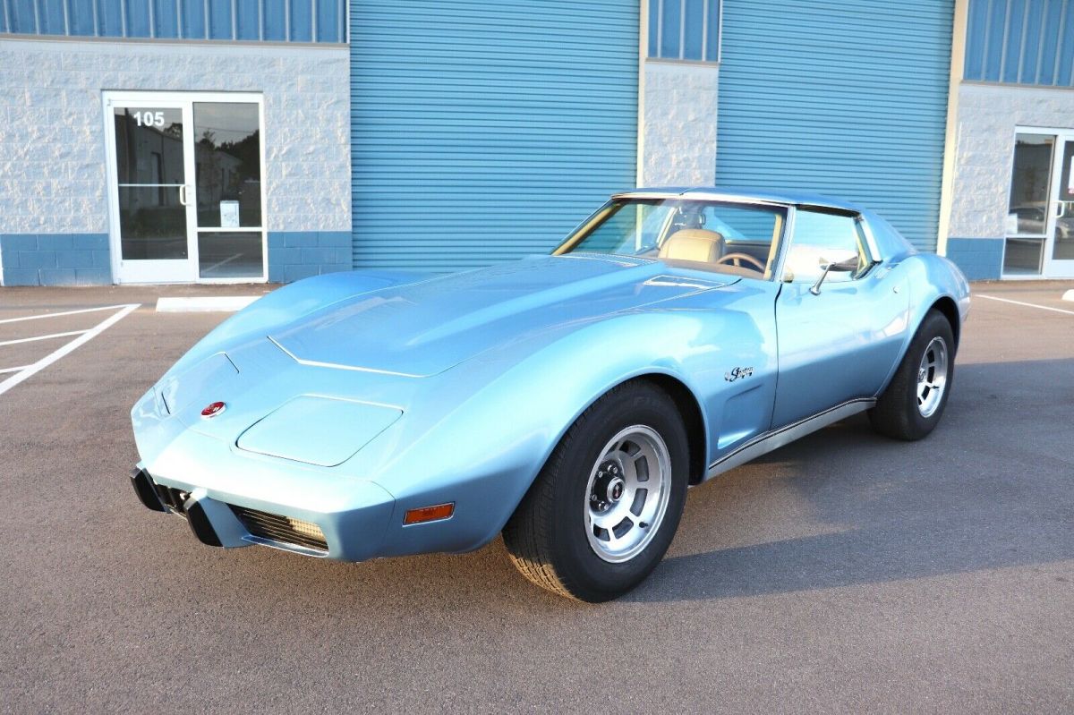 1976 Chevrolet Corvette StingRay T-Tops 350 V8 C3 Coupe Not A 1974 1975 1977 1976 Chevrolet Corvette StingRay T-Tops 350 V8 C3 Coupe