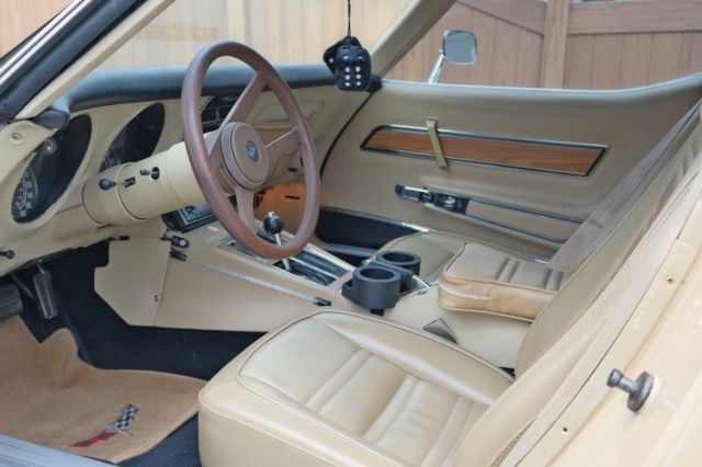 1976 Chevrolet Corvette - photo 9