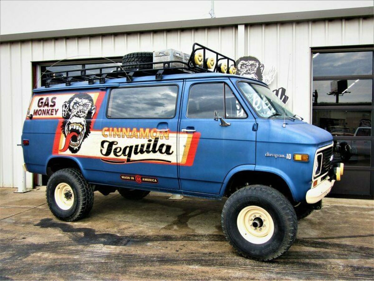 1976 Chevrolet G 10 4X4 Tequila Van - photo 11