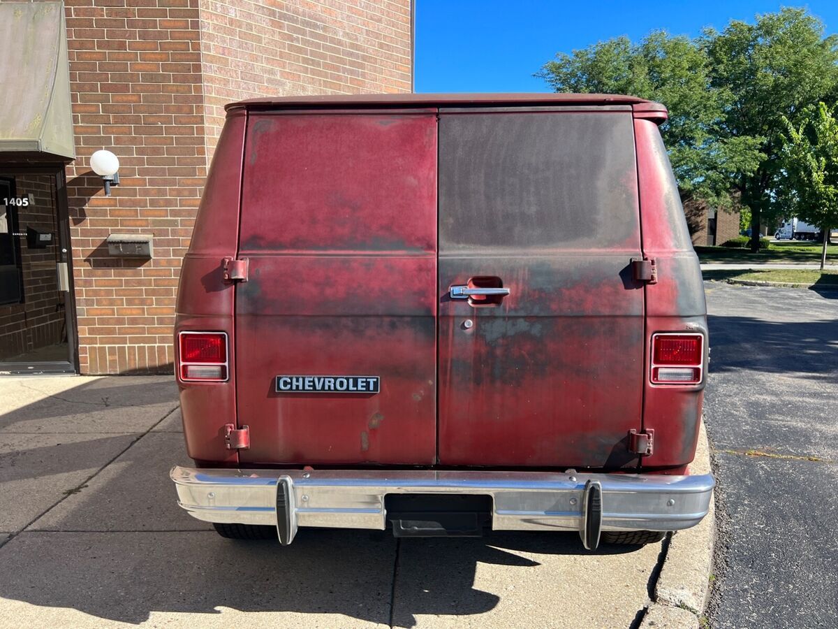 1976 Chevrolet G20 Van Van - 1 Owner - Original Paint - 400 V8 - photo 6
