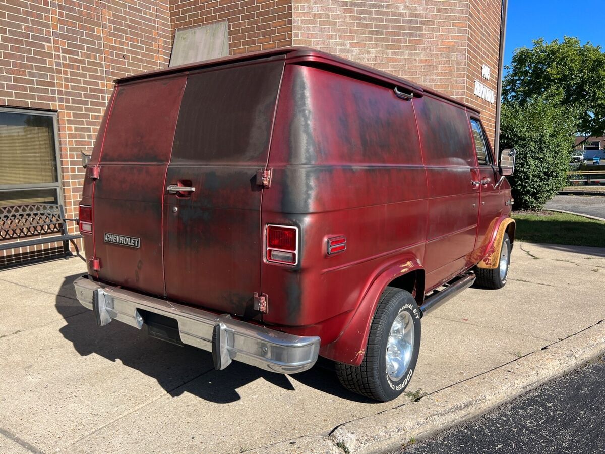 1976 Chevrolet G20 Van Van - 1 Owner - Original Paint - 400 V8 - photo 7