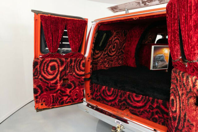 1976 Chevrolet G20 Van Good Times Van - photo 3