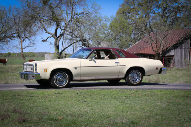 1976 Chevrolet Malibu Classic 1-Owner 43k miles V8 auto AC PS PB - photo 2