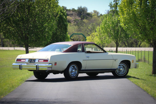 1976 Chevrolet Malibu Classic 1-Owner 43k miles V8 auto AC PS PB - photo 6