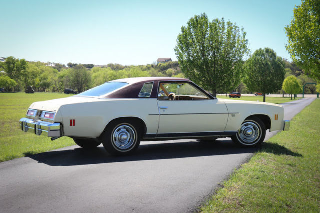 1976 Chevrolet Malibu Classic 1-Owner 43k miles V8 auto AC PS PB - photo 7