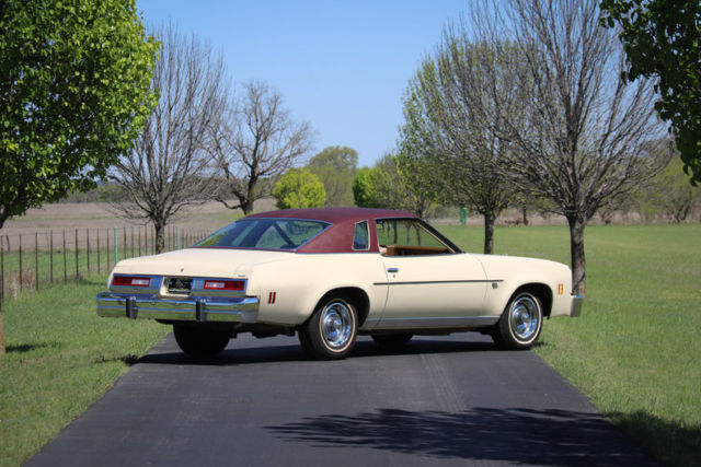 1976 Chevrolet Malibu Classic 1-Owner 43k miles V8 auto AC PS PB - photo 8