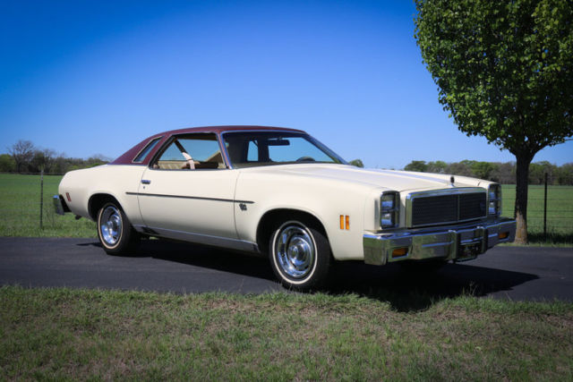 1976 Chevrolet Malibu Classic 1-Owner 43k miles V8 auto AC PS PB - photo 9