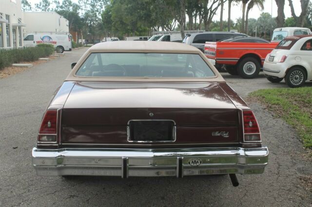 1976 Chevrolet Monte Carlo 33,000 Miles One Family Owned - photo 8