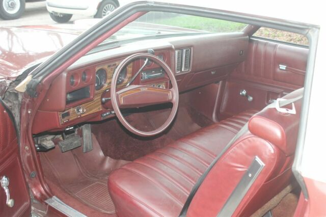 1976 Chevrolet Monte Carlo 33,000 Miles One Family Owned - photo 5