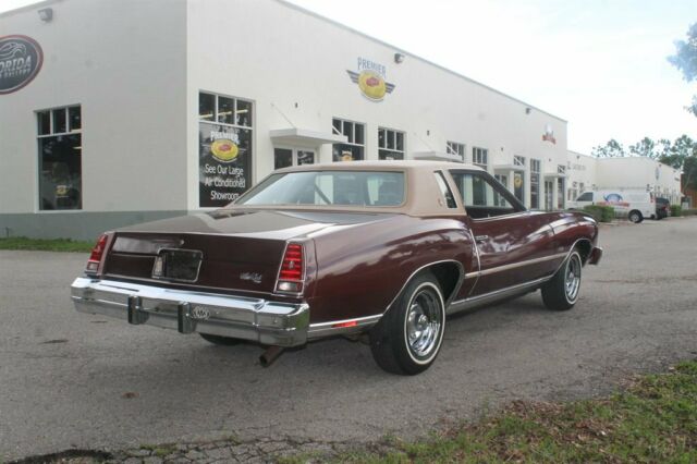 1976 Chevrolet Monte Carlo 33,000 Miles One Family Owned - photo 9