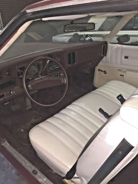 1976 Chevrolet Monte Carlo Landau Coupe 2-Door - photo 7