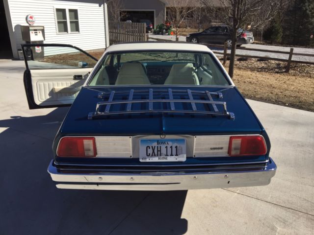 1976 Chevrolet Monza Towne Coupe Cabriolet - photo 4