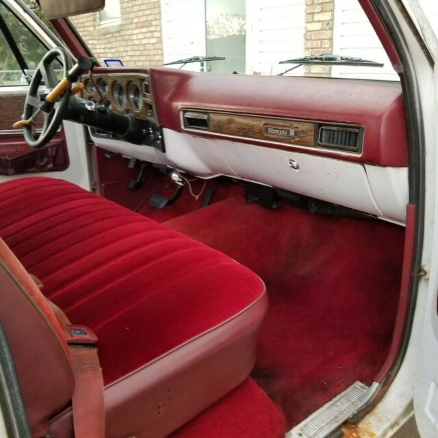 1976 Chevrolet C-10 Custom - photo 5