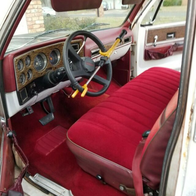 1976 Chevrolet C-10 Custom - photo 6