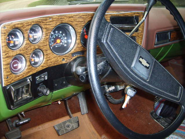 1976 Chevrolet Suburban Silverado - photo 13